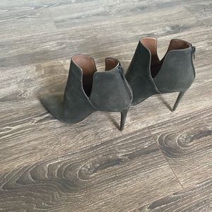 Steve Madden ankle booties